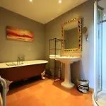 Old Reborn As An Elegant Getaway With Pool Ferienhaus Garrevaques